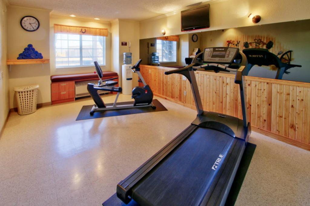 Western Skies Inn & Suites 로스 루나스 외부 사진